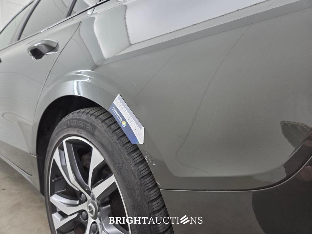 Volvo V60 T6 Recharge R-Design 2.0 AWD 398hp 2022 (Original-NL), P-467-DX
