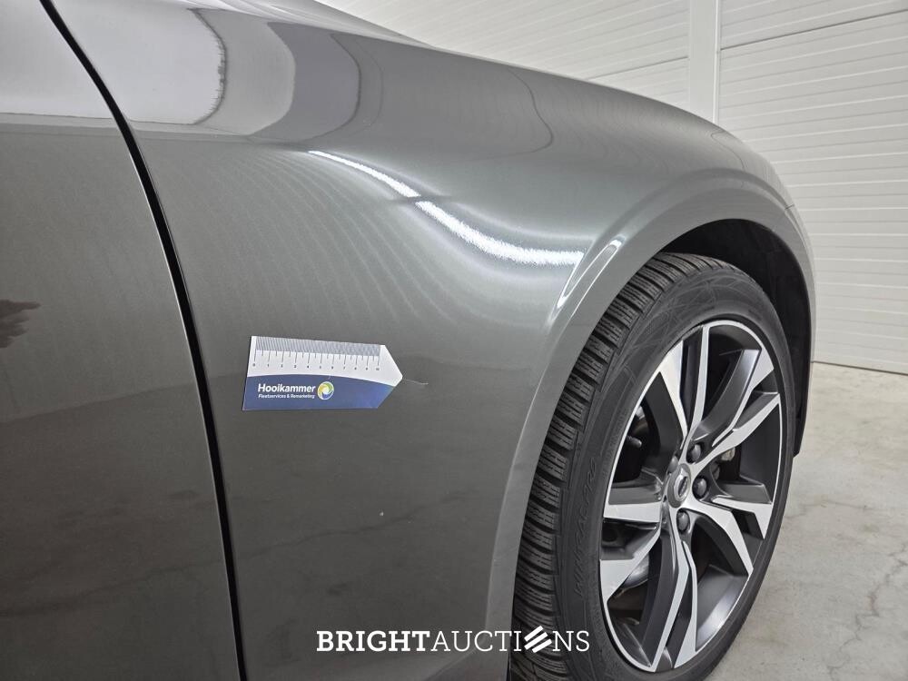 Volvo V60 T6 Recharge R-Design 2.0 AWD 398hp 2022 (Original-NL), P-467-DX