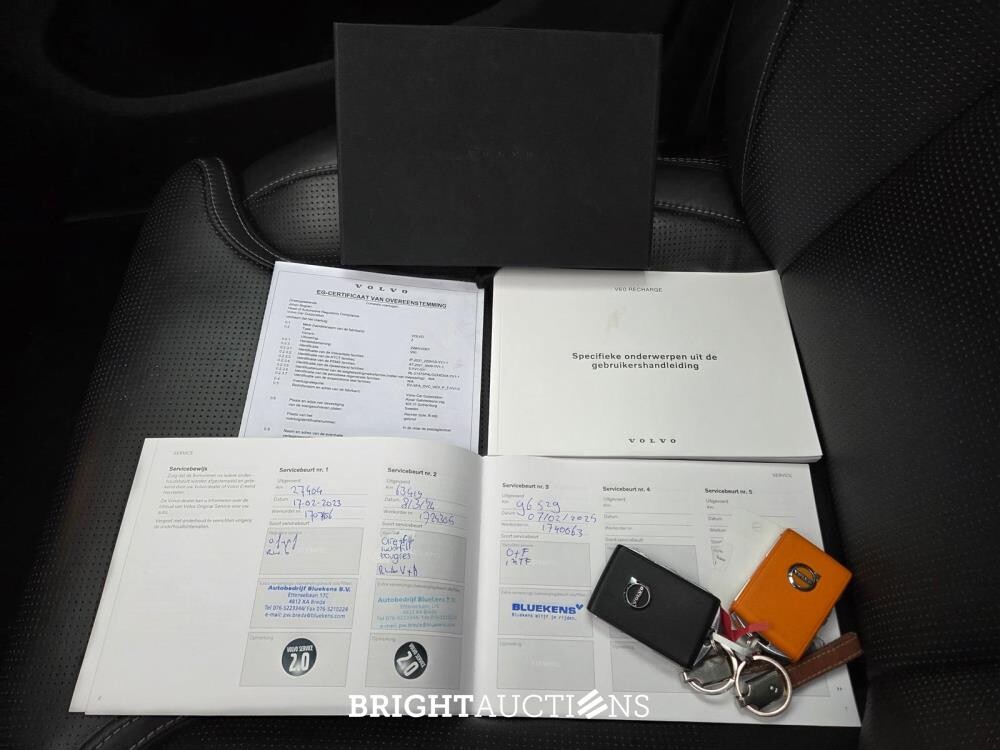 Volvo V60 T6 Recharge R-Design 2.0 AWD 398hp 2022 (Original-NL), P-467-DX