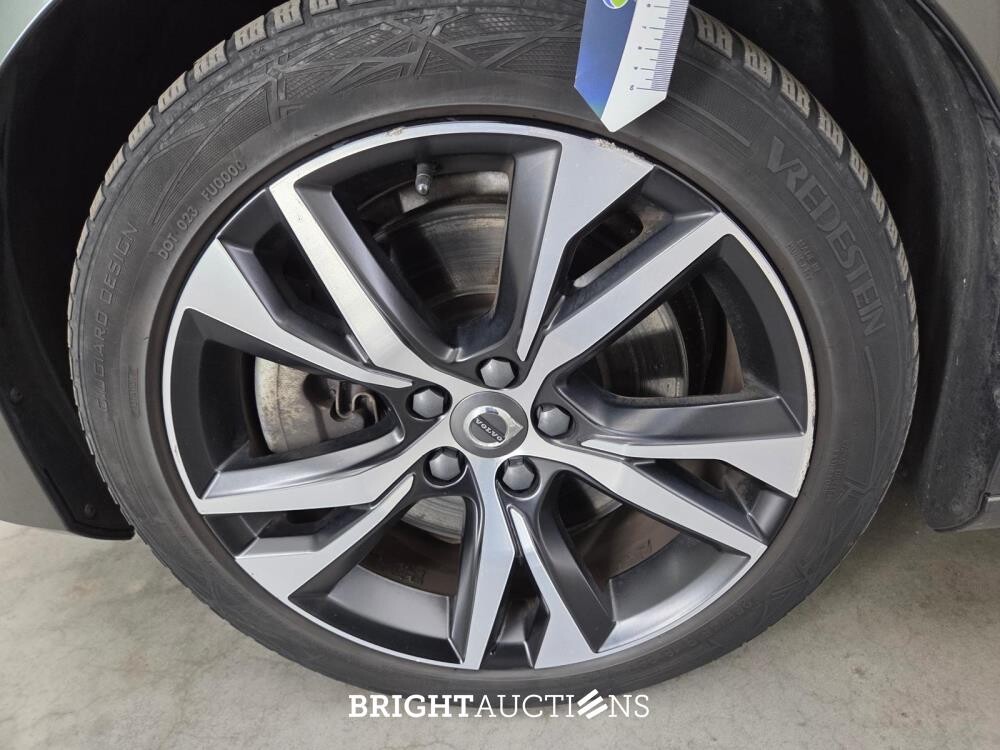 Volvo V60 T6 Recharge R-Design 2.0 AWD 398hp 2022 (Original-NL), P-467-DX