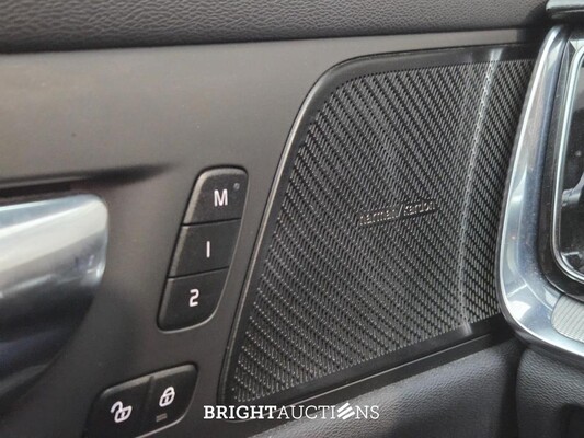 Volvo V60 T6 Recharge R-Design 2.0 AWD 398hp 2022 (Original-NL), P-467-DX