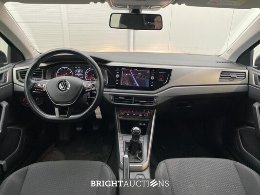 Volkswagen Polo Comfortline Business 1.0 TSI 95hp 2021 (Original-NL), K-483-XL