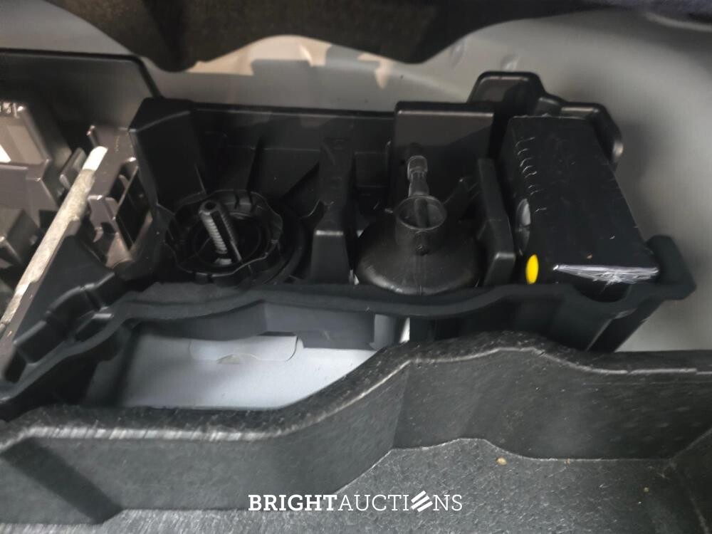 Peugeot 2008 Blue Lease Active 1.2 PureTech 102hp 2021 (Original-NL), K-558-SR