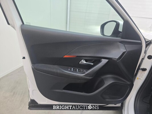 Peugeot 2008 Blue Lease Active 1.2 PureTech 102hp 2021 (Original-NL), K-558-SR