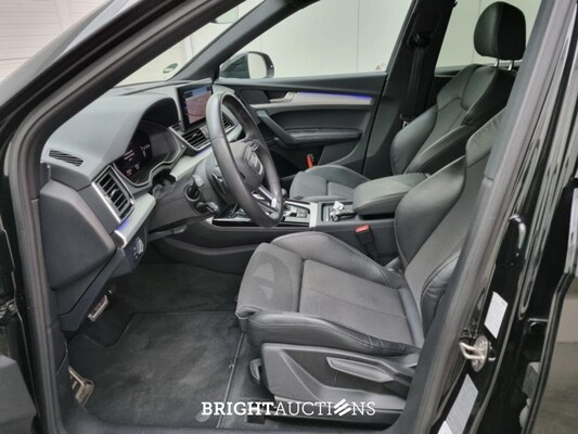 Audi Q5 40 S edition TFSI 204pk 2022 (Origineel-NL), R-941-RS