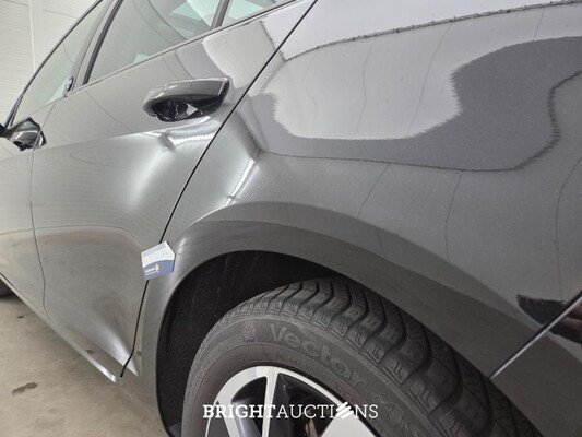 Volkswagen Golf Highline Business R 1.5 TSI 150pk 2017, GZG-30-F