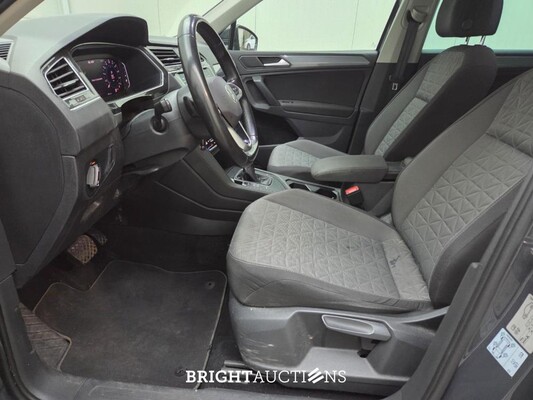 Volkswagen Tiguan eHybrid R-Line Business 1.4 TSI 265pk 2021, HLB-36-B