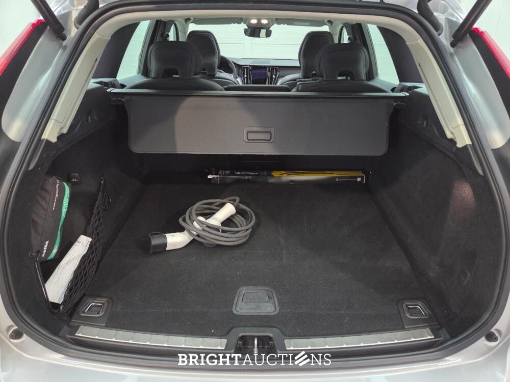 Volvo XC60 T8 Plug-in hybrid Inscription 2.0 AWD 392pk 2022, HTJ-60-L