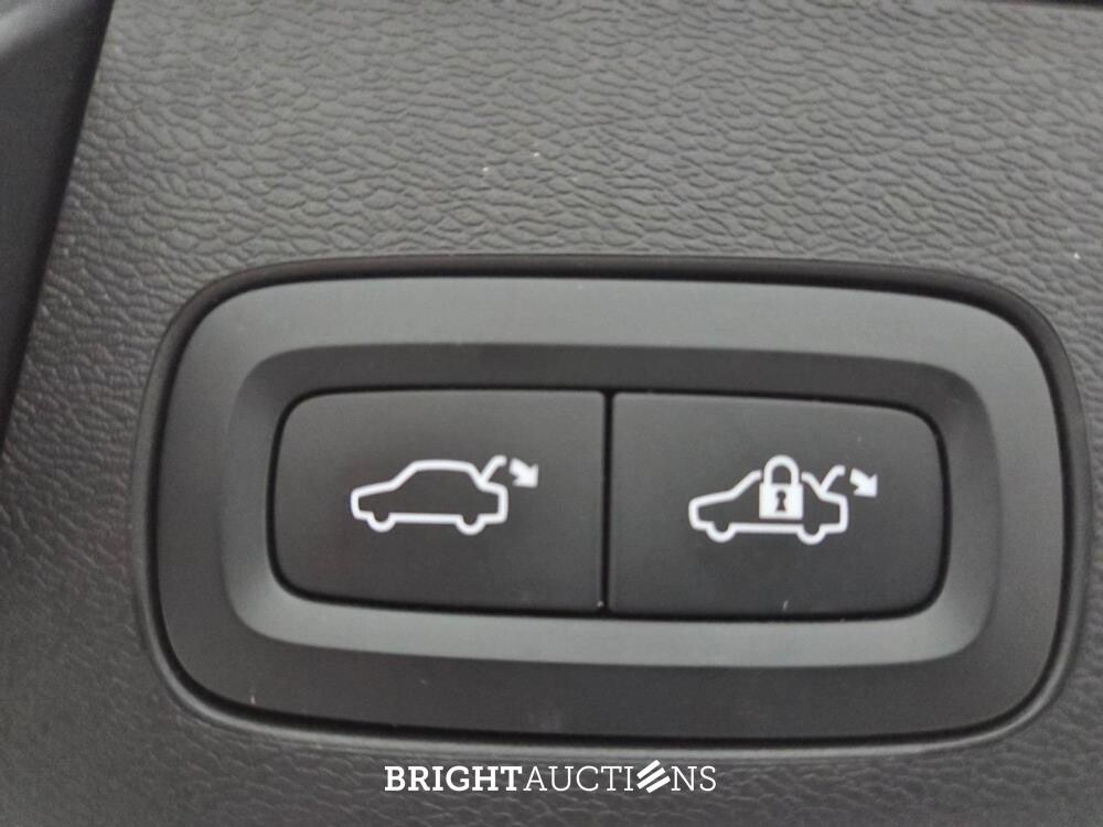 Volvo XC60 T8 Plug-in hybrid Inscription 2.0 AWD 392pk 2022, HTJ-60-L