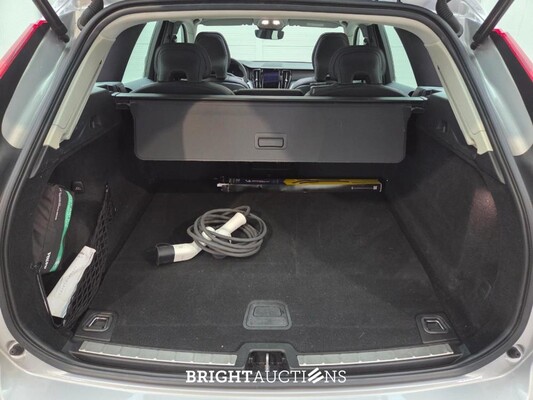Volvo XC60 T8 Plug-in hybrid Inscription 2.0 AWD 392pk 2022, HTJ-60-L