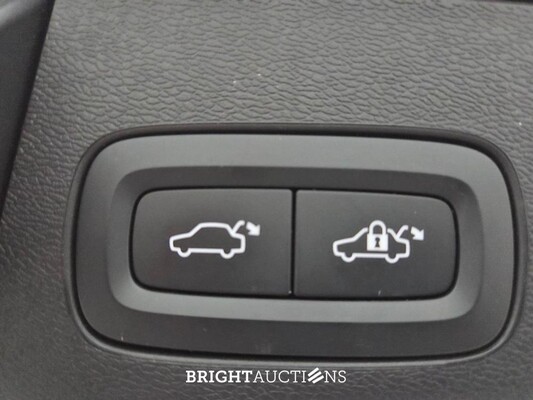 Volvo XC60 T8 Plug-in hybrid Inscription 2.0 AWD 392pk 2022, HTJ-60-L