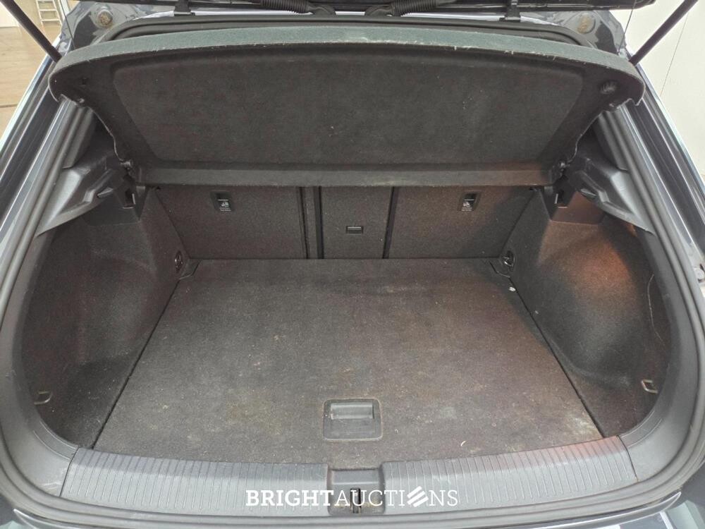 Volkswagen T-Roc Sport 1.5 TSI 150pk 2019, T-667-TX