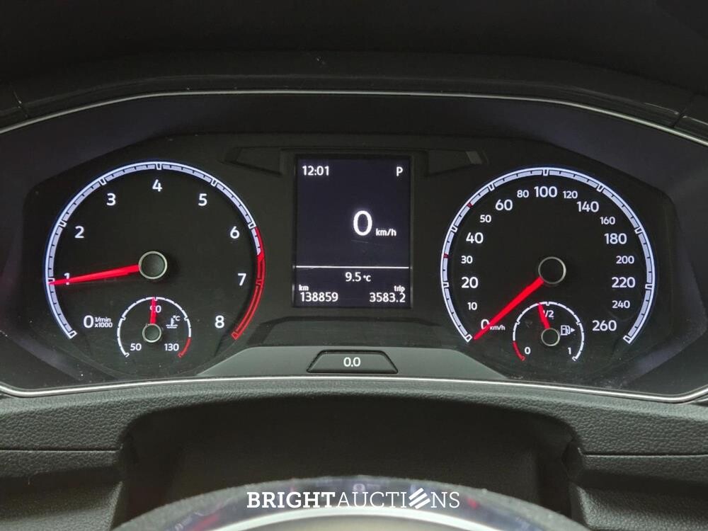 Volkswagen T-Roc Sport 1.5 TSI 150pk 2019, T-667-TX