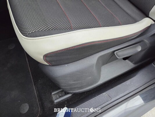 Volkswagen T-Roc Sport 1.5 TSI 150pk 2019, T-667-TX