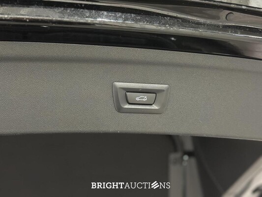 BMW iX xDrive40 Executive 77 kWh 326pk 2023 (Origineel-NL), T-756-HD