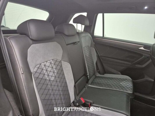 Volkswagen Tiguan Allspace R-Line Business 1.5 TSI DSG 150pk 2023 (Origineel-NL), T-762-FS
