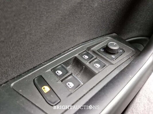 Volkswagen T-Roc Style 1.5 TSI 150pk 2022 (Origineel-NL), N-425-RL