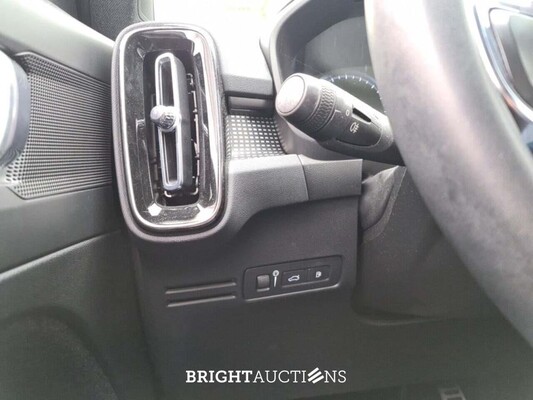 Volvo XC40 T4 Recharge R-Design 1.5 211pk 2022 (Origineel-NL), P-916-KR