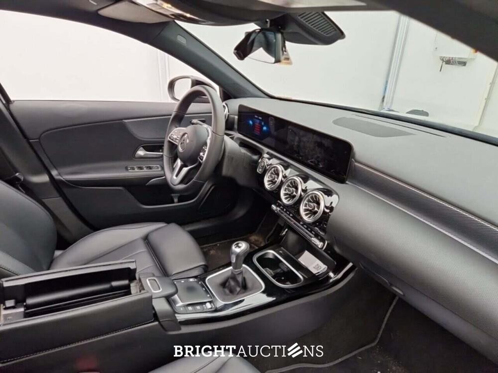 Mercedes-Benz A 180 Business Solution Luxury 136pk 2022 (Origineel-NL) A-klasse, P-117-KF