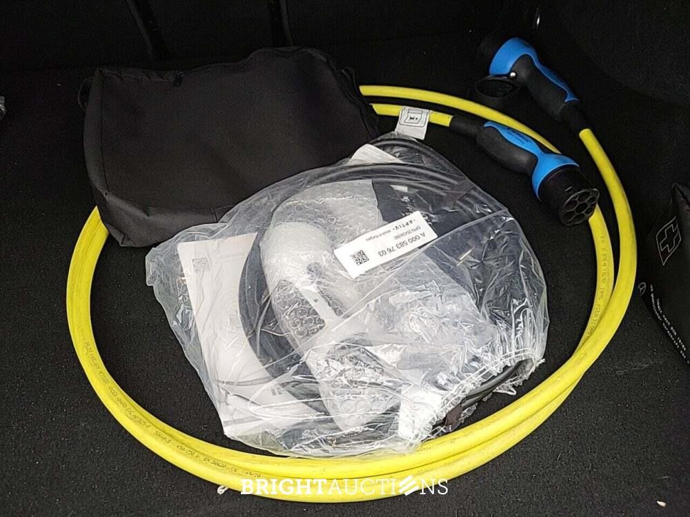 Mercedes-Benz A 250e Business Solution AMG 262pk 2021 (Origineel-NL) A-klasse, K-685-ZP
