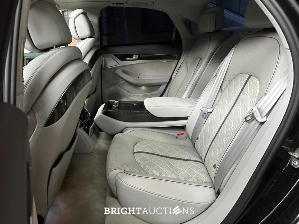 Audi S8 Sedan 4.0 TFSI V8 Quattro Biturbo 520pk 2014 - 52.000 km