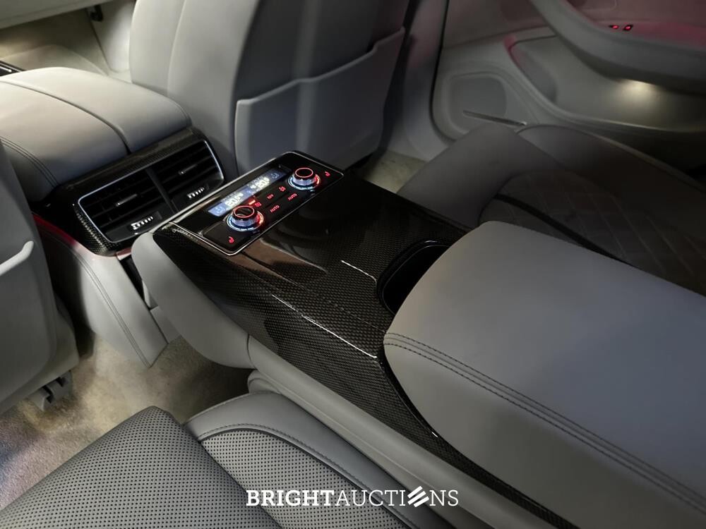 Audi S8 Sedan 4.0 TFSI V8 Quattro Biturbo 520pk 2014 - 52.000 km