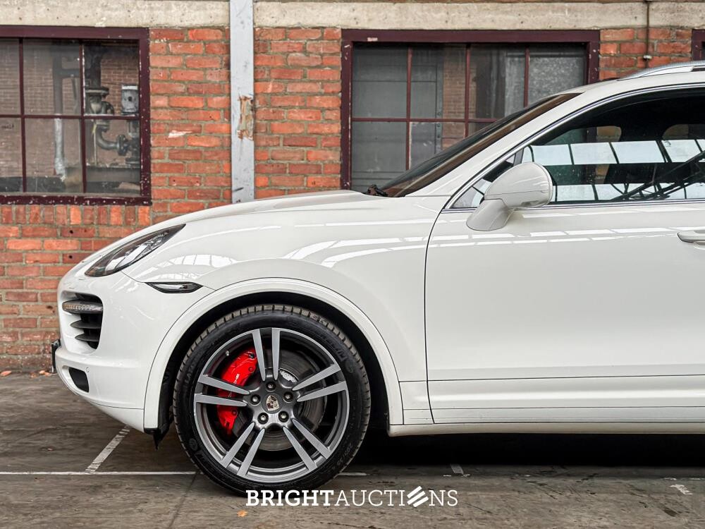 Porsche Cayenne Turbo 4.8 V8 500PK 2010 38.000KM!