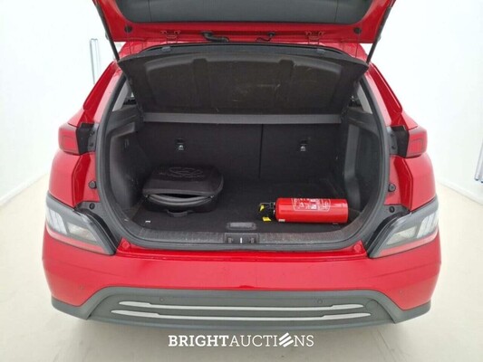 Hyundai Kona EV Fashion 64 kWh 204pk 2023 (Origineel-NL), S-160-ZB