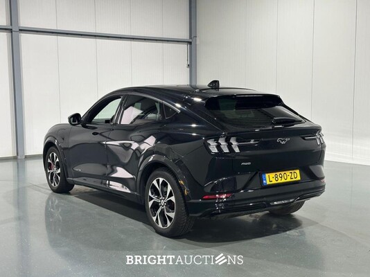 Ford Mustang Mach-E AWD 75 kWh 258hp 2021 (Original-NL), L-890-ZD
