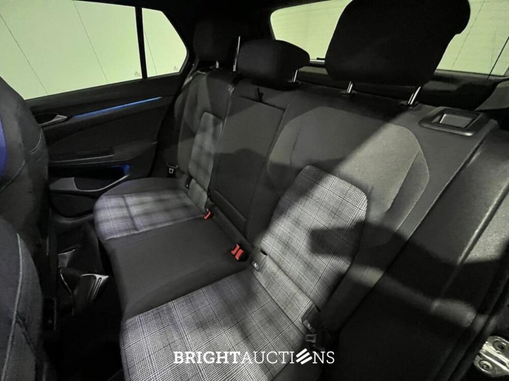 Volkswagen Golf eHybrid GTE 1.4 258hp 2021 (Original-NL), L-820-GR