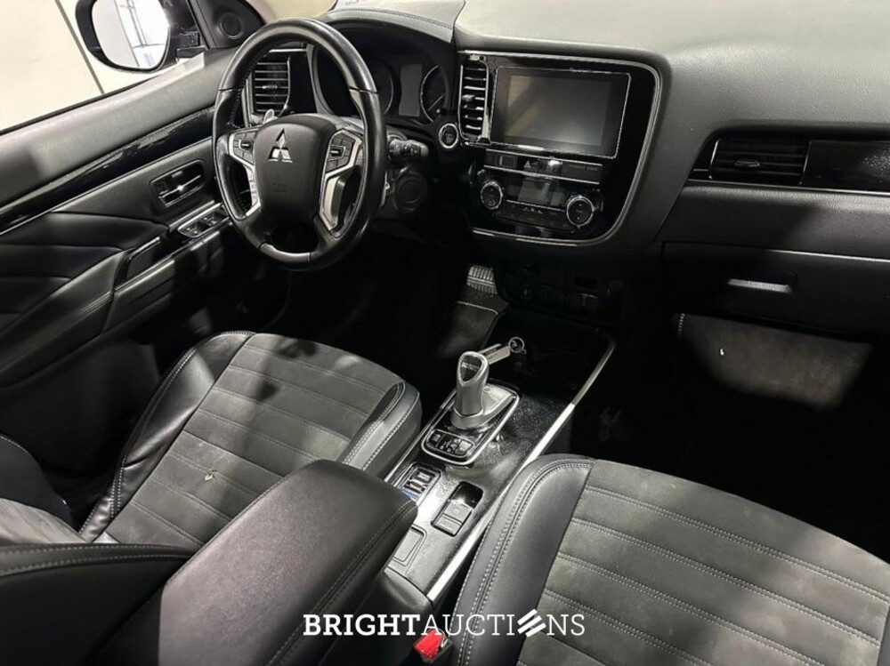 Mitsubishi Outlander PHEV Pure 2.4 311pk 2020 (Origineel-NL), H-948-BK