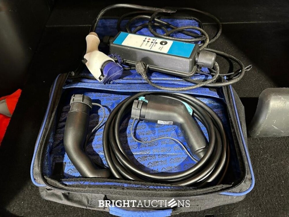 Mitsubishi Outlander PHEV Pure 2.4 311pk 2020 (Origineel-NL), H-948-BK