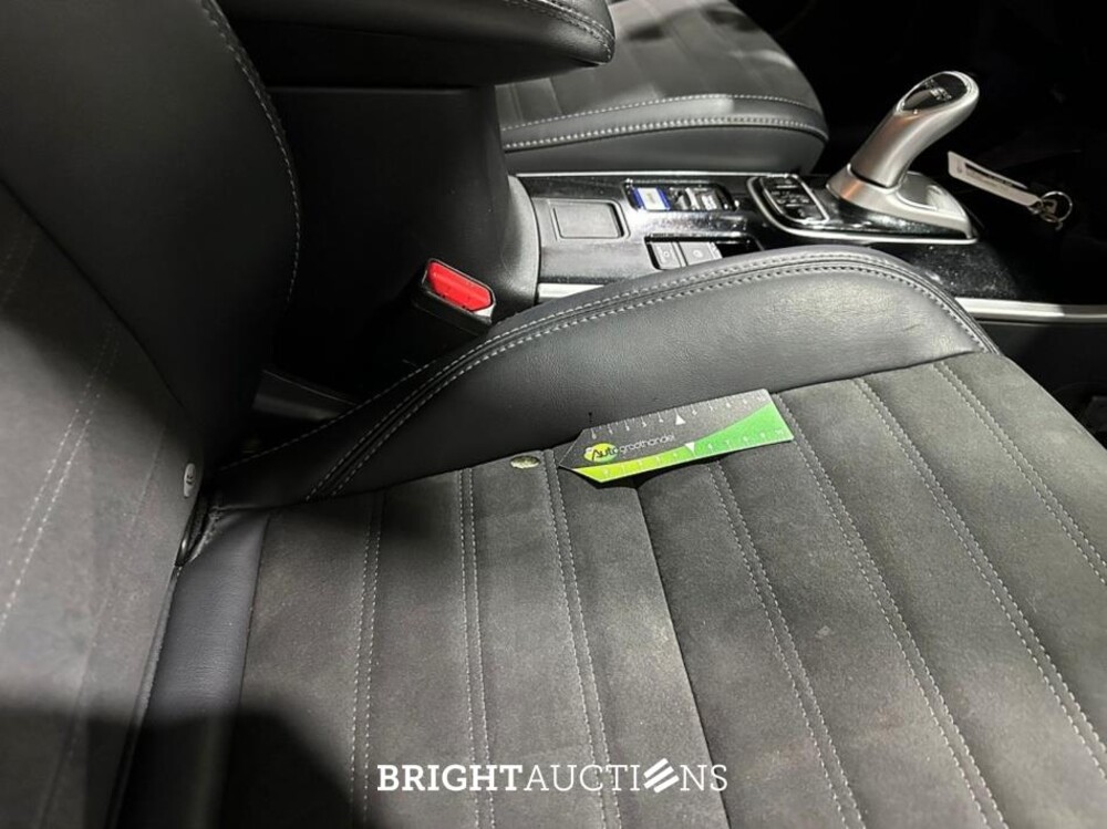 Mitsubishi Outlander PHEV Pure 2.4 311hp 2020 (Original-NL), H-948-BK