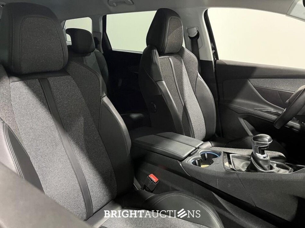 Peugeot 5008 Blue Lease Premium 1.2 PureTech 131hp 2020 (Original-NL), J-584-RN