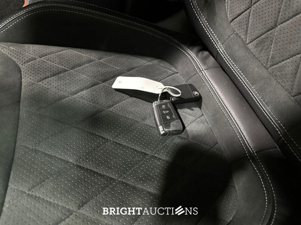 Škoda Kodiaq Automatic Sportline Business Pano 1.5 TSI 150hp 2021, L-825-BK
