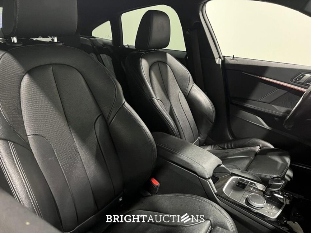 BMW 218i Gran Coupe Automaat High Executive Edition M-Pakket 136pk 2022 (Origineel-NL) 2-Serie, P-884-LJ