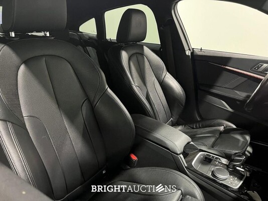 BMW 218i Gran Coupe Automaat High Executive Edition M-Pakket 136pk 2022 (Origineel-NL) 2-Serie, P-884-LJ