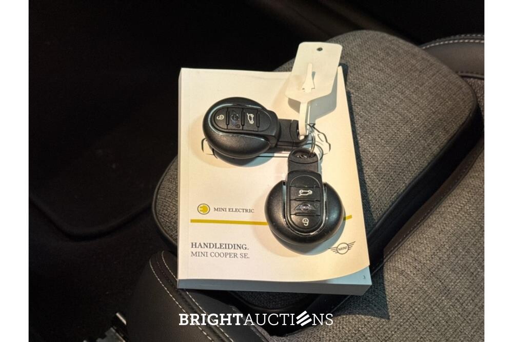 MINI Mini Classic 33 kWh 2022 (Origineel-NL), P-348-ZV