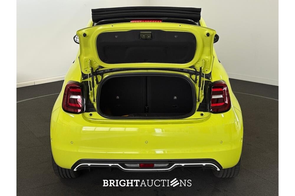 Fiat 500C Abarth Turismo 42 kWh 155pk 2025 (Origineel-NL), HSZ-26-J