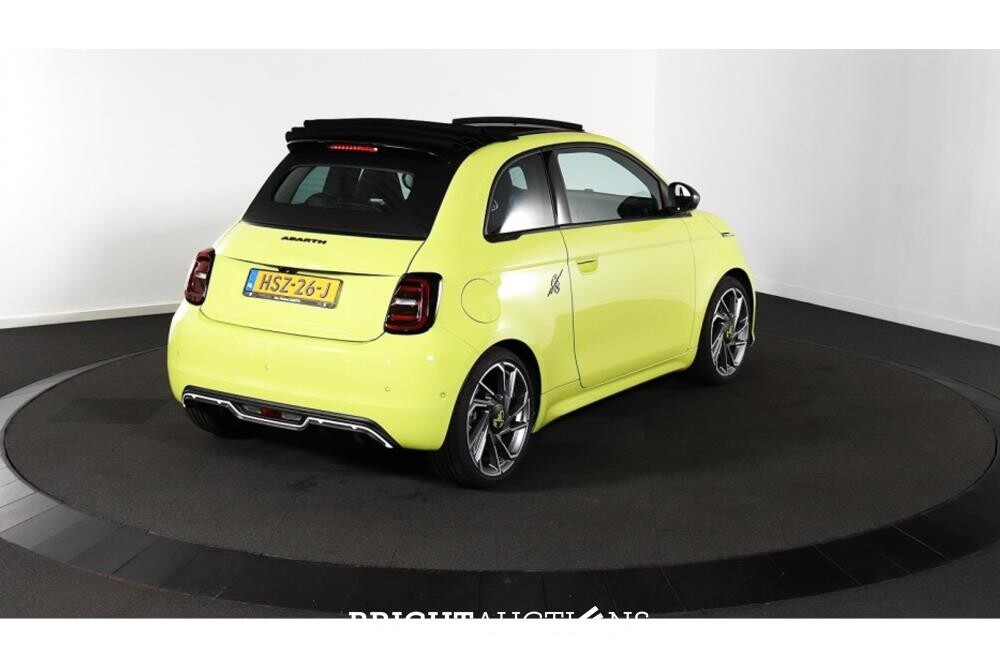 Fiat 500C Abarth Turismo 42 kWh 155hp 2025 (Original-NL), HSZ-26-J