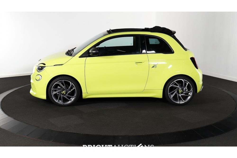 Fiat 500C Abarth Turismo 42 kWh 155hp 2025 (Original-NL), HSZ-26-J
