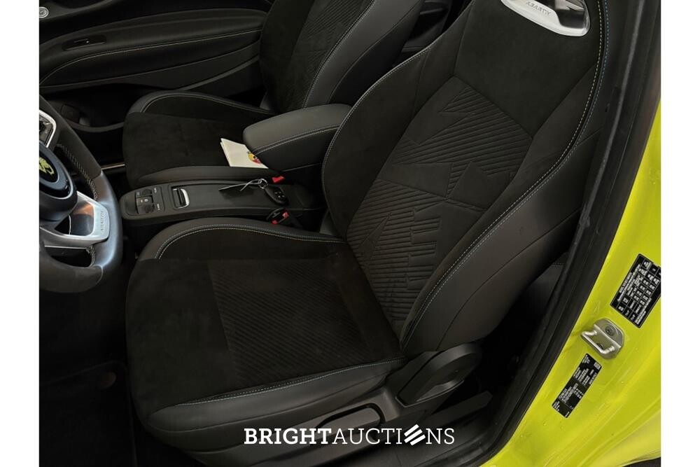 Fiat 500C Abarth Turismo 42 kWh 155hp 2025 (Original-NL), HSZ-26-J