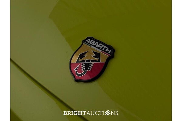 Fiat 500C Abarth Turismo 42 kWh 155hp 2025 (Original-NL), HSZ-26-J