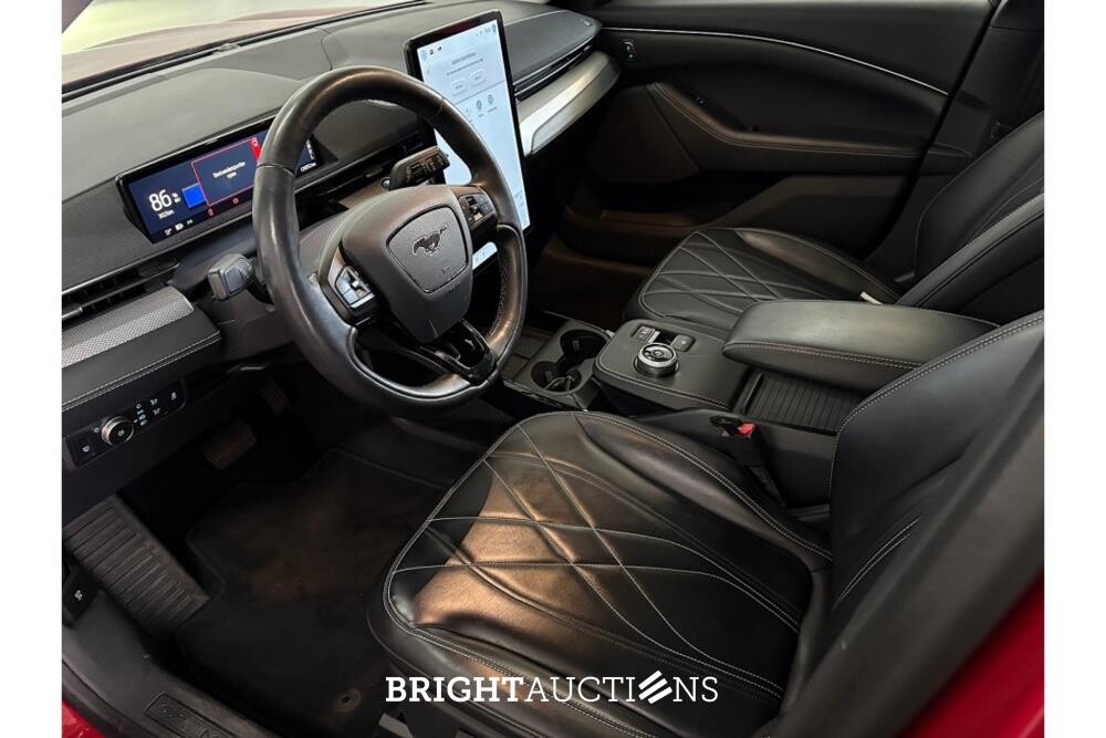 Ford Mustang RWD 75 kWh 2022 (Original-NL), P-598-LD