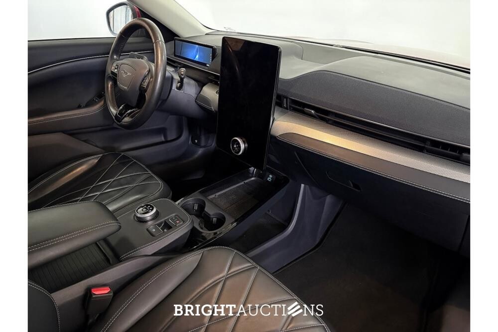 Ford Mustang RWD 75 kWh 2022 (Original-NL), P-598-LD