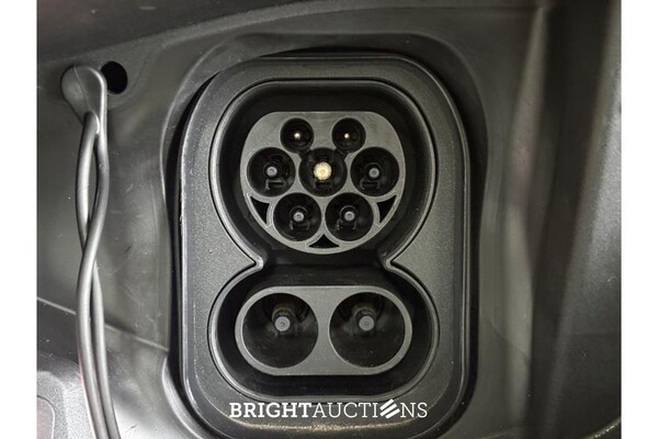 Jeep Avenger 1. Auflage 54 kWh 156hp 2023 (Original-NL), X-820-DP