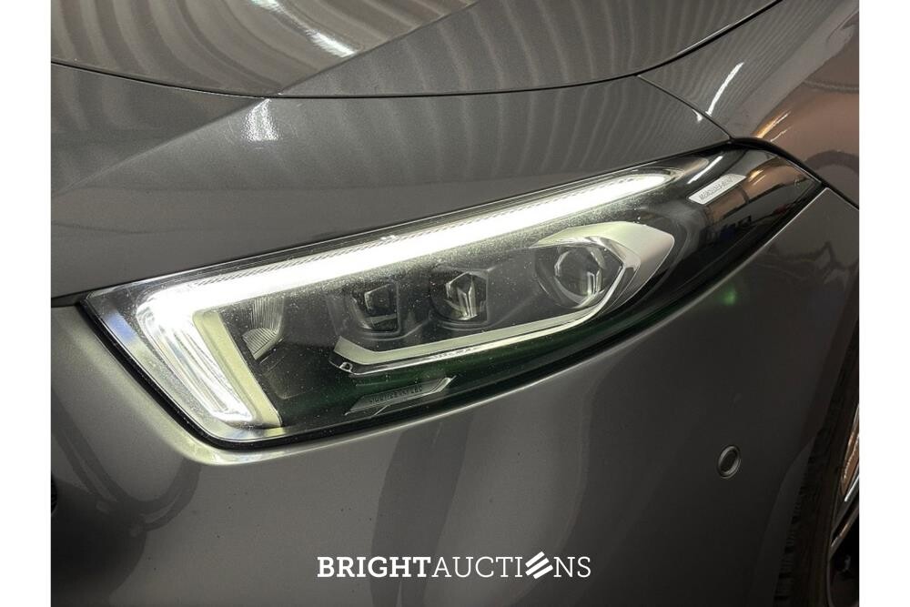 Mercedes-Benz A 180 Business Solution AMG 136hp 2021 (Original-NL) A-Class, K-009-XH