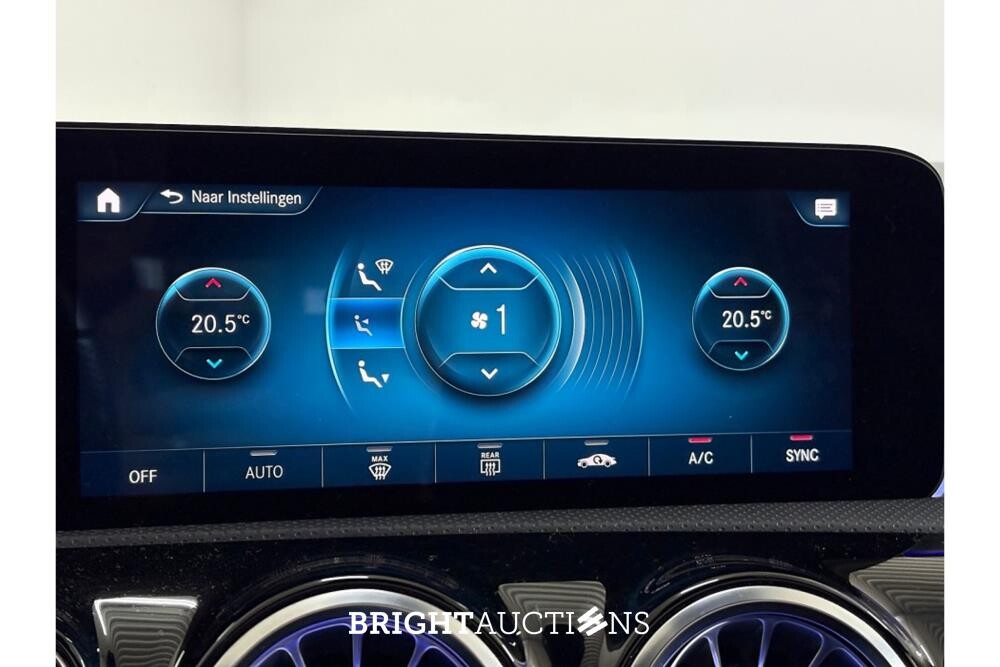Mercedes-Benz A 180 Business Solution AMG 136hp 2021 (Original-NL) A-Class, K-009-XH