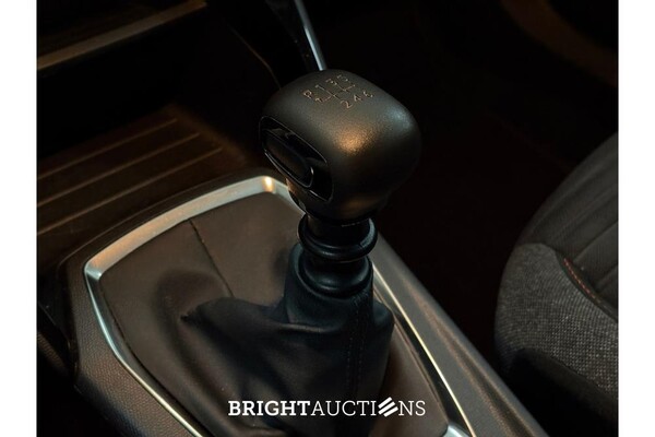Peugeot 2008 Active 1.2 PureTech 100hp 2022 (Original-NL), R-566-RD