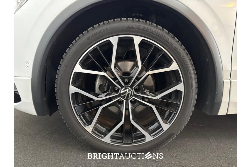 Volkswagen Tiguan R-Line Business 1.5 TSI 149pk 2023 (Origineel-NL), S-564-RH